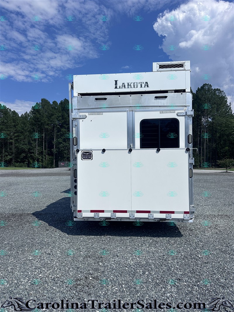 Trailer Photo 14