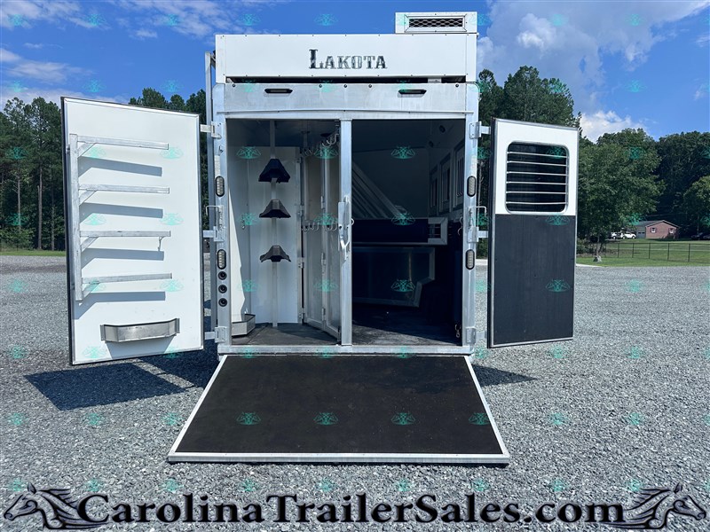 Trailer Photo 18