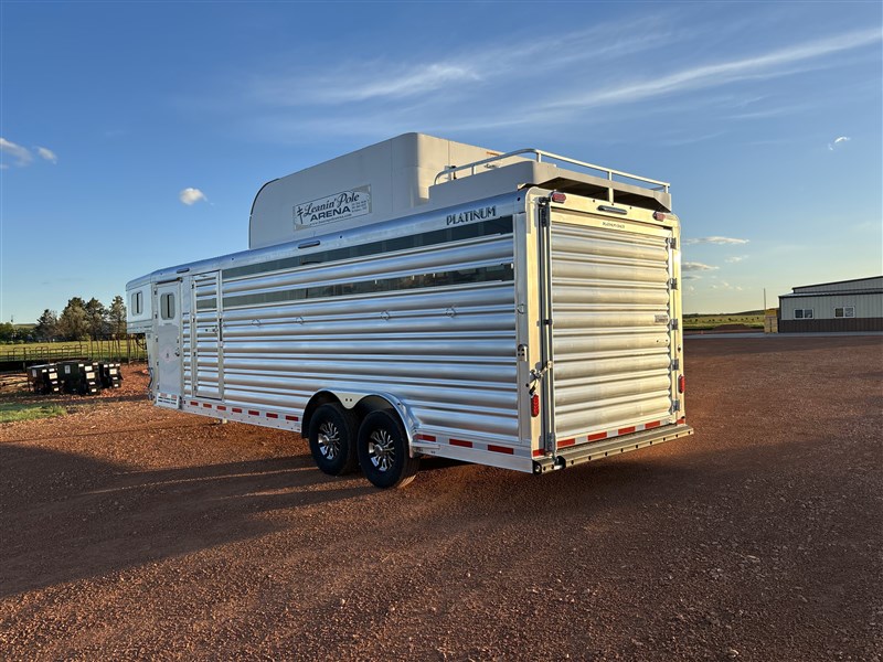 2024 Platinum Coach 5h trainer/split tack