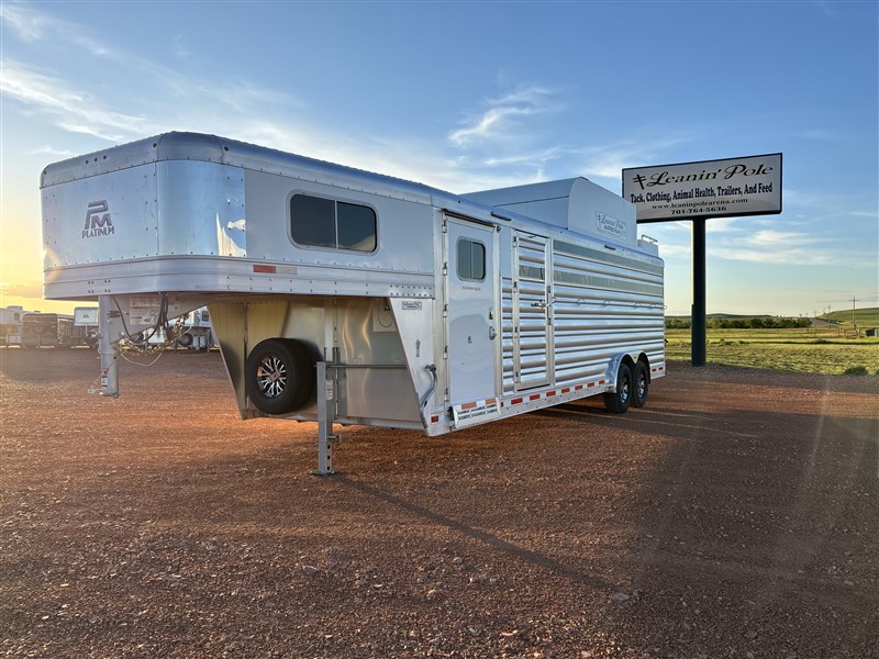 2024 Platinum Coach 5h trainer/split tack