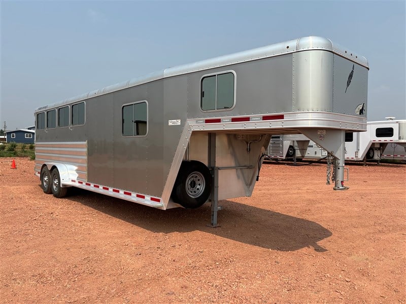 2010 Featherlite model 8541 4 horse