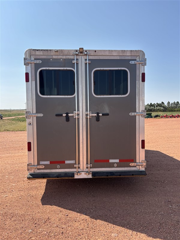 Trailer Photo 3