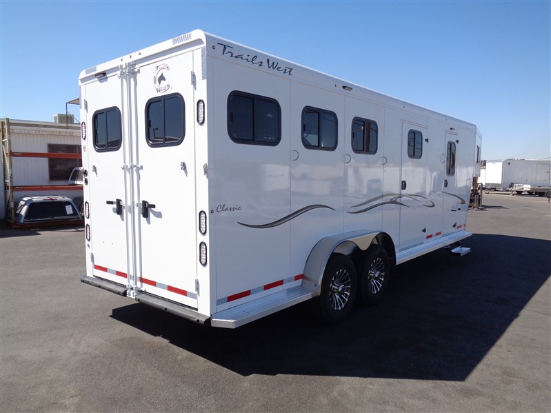 Trailer Photo 16