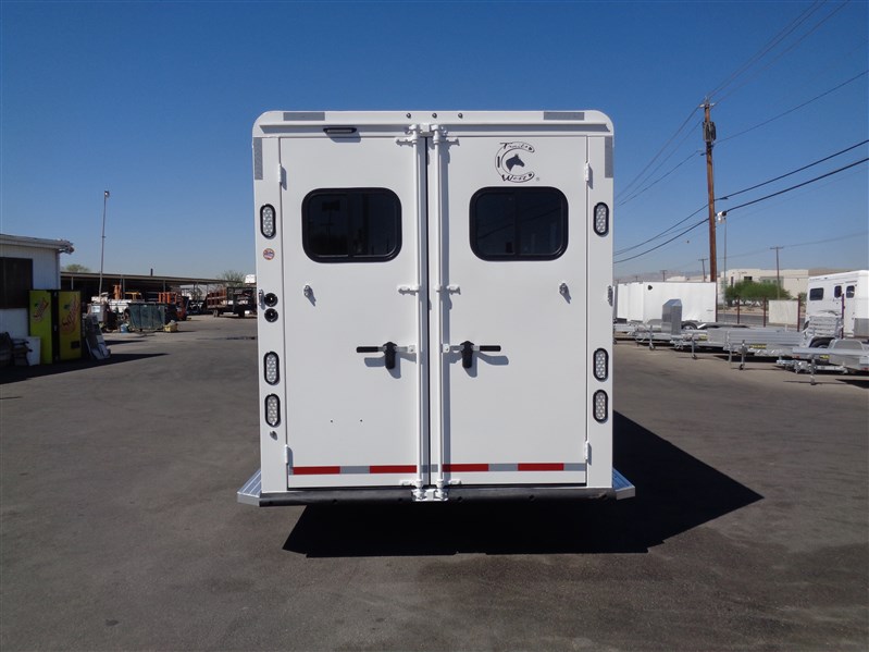Trailer Photo 11