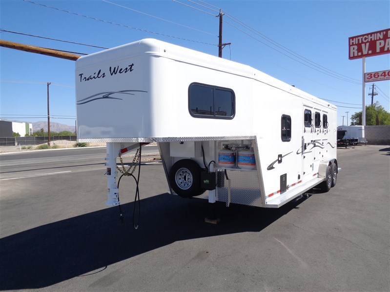 2026 Trails West classic lq 3h 7x7 side tack gn weekender