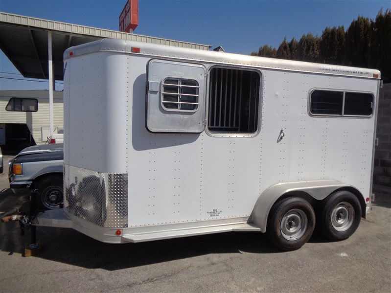1994 Featherlite 2h straight load all aluminum