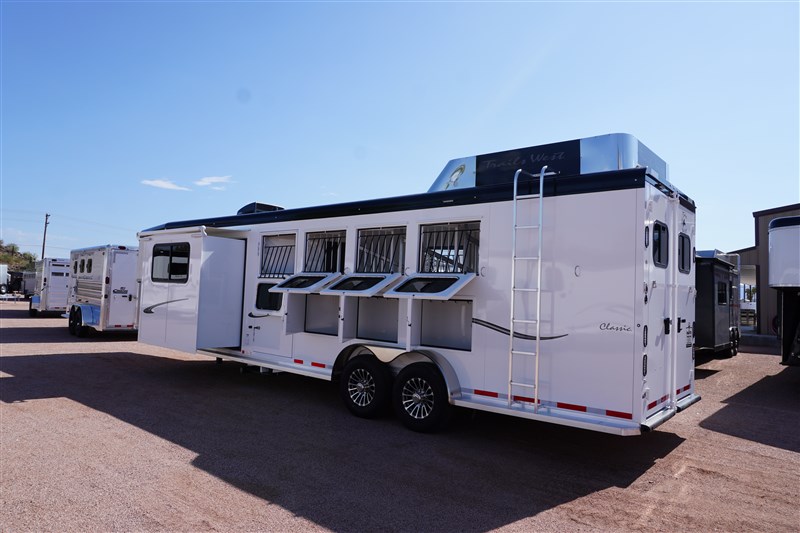 2024 Trails West classic 8x13 4 horse w/ slide out