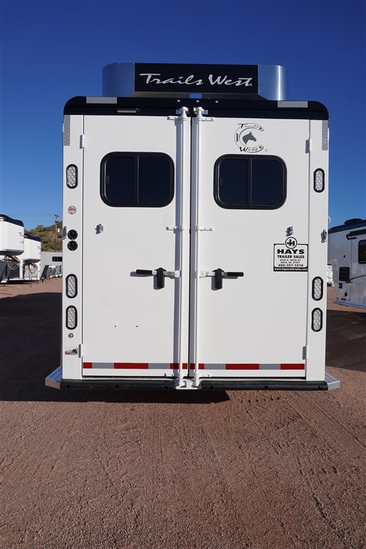 2024 Trails West classic 3 horse 10x15 w/ slide out