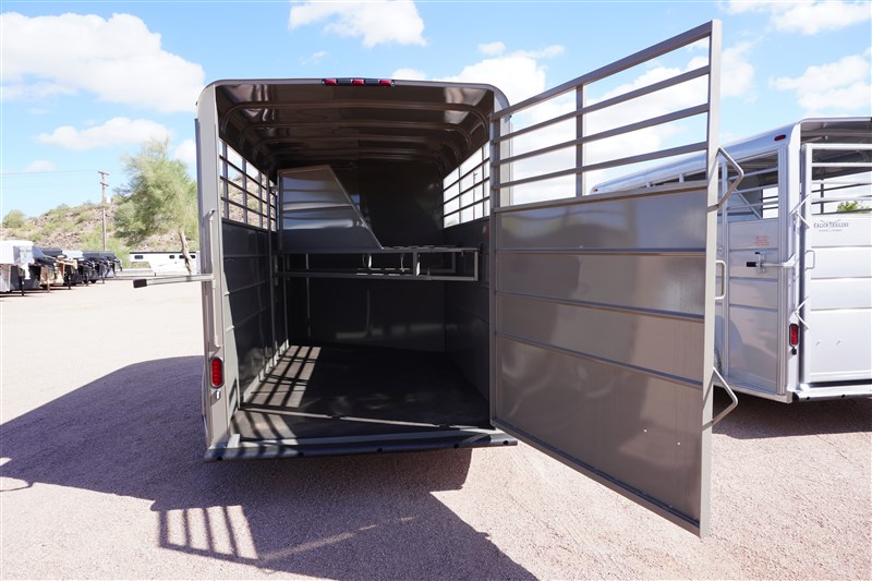 2025 Calico 3 horse bp trailer