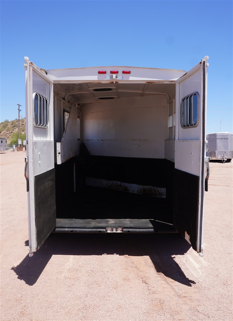 2001 Trails West classic 2 horse gooseneck