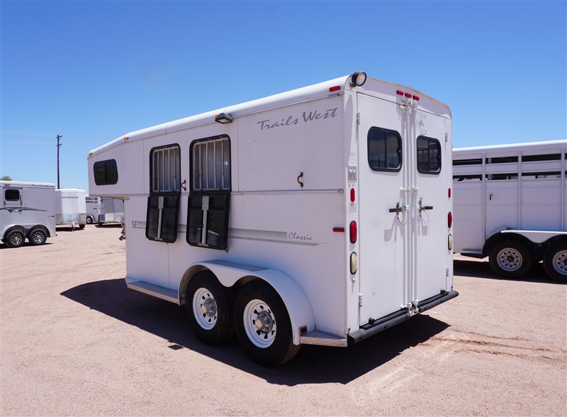 2001 Trails West classic 2 horse gooseneck
