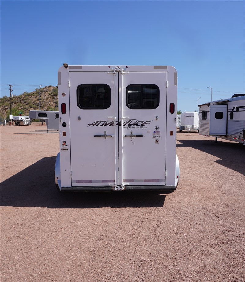 2017 Trails West adventure mx 3 horse gooseneck