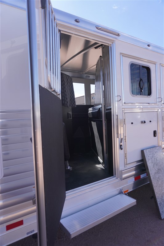 Trailer Photo 3