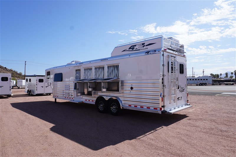 Trailer Photo 2