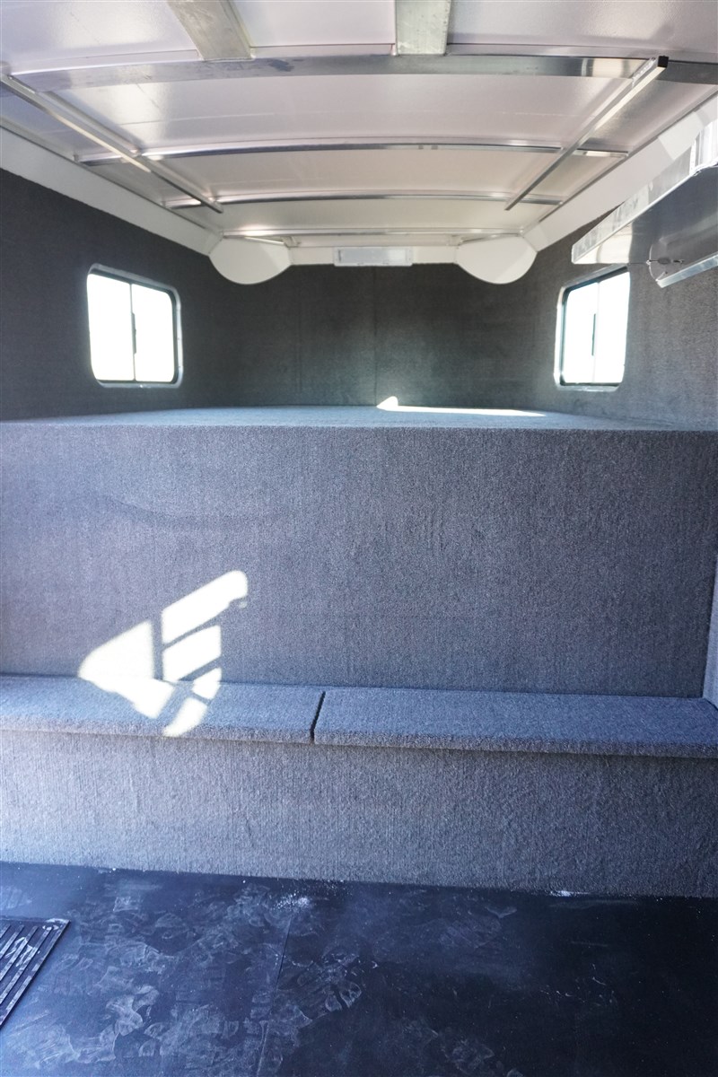Trailer Photo 7