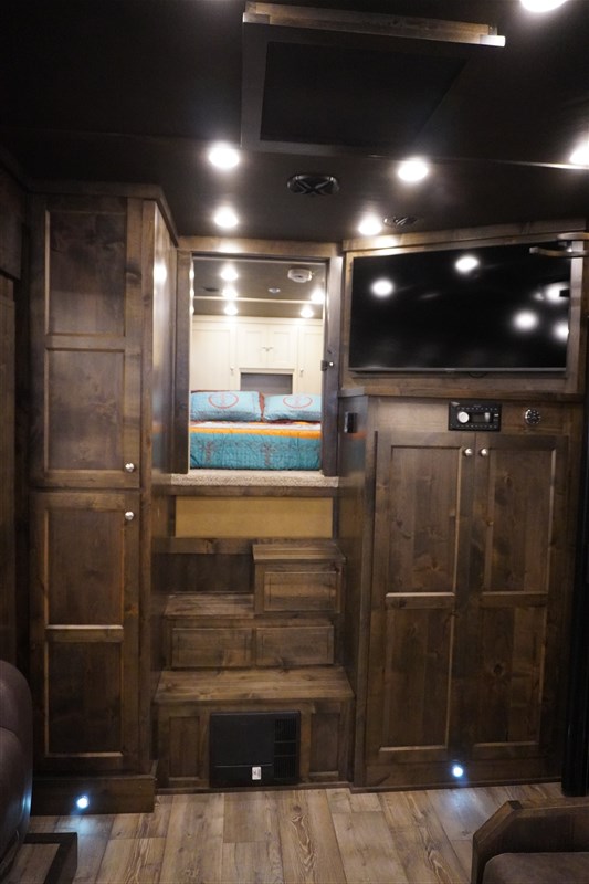 Trailer Photo 15