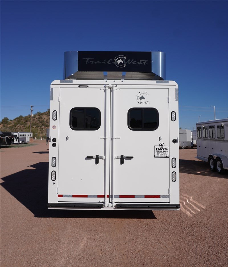 Trailer Photo 4