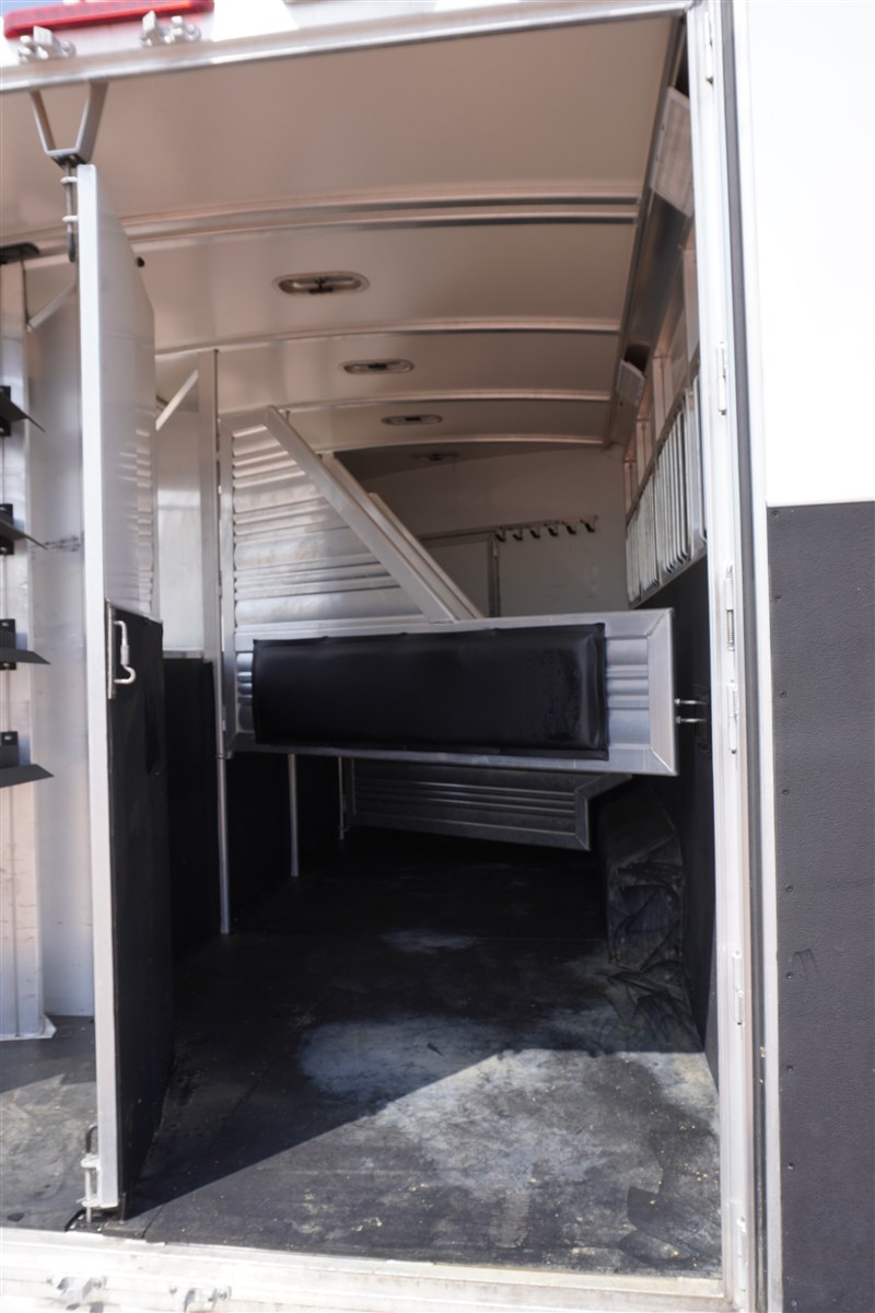 Trailer Photo 10