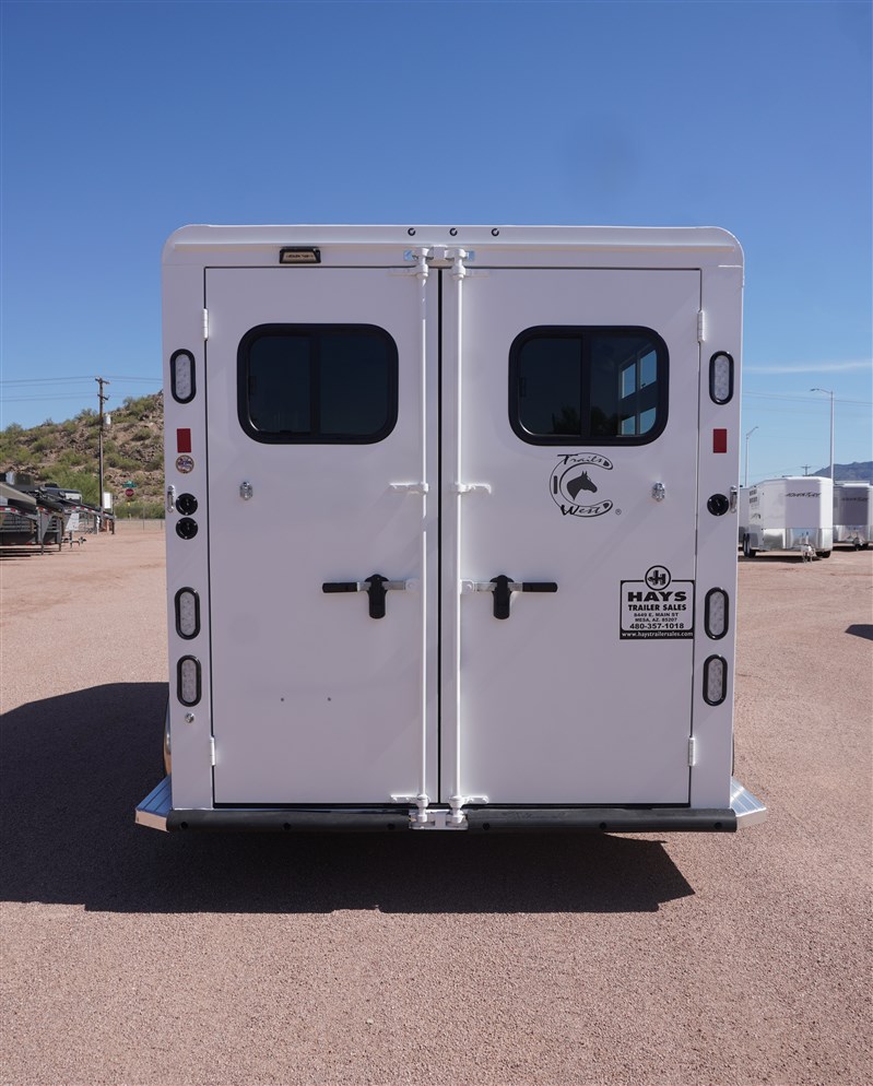 Trailer Photo 4