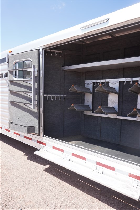 Trailer Photo 19
