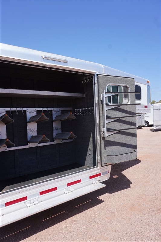 Trailer Photo 18
