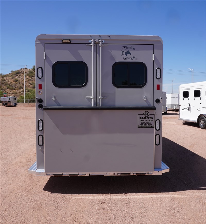 Trailer Photo 4