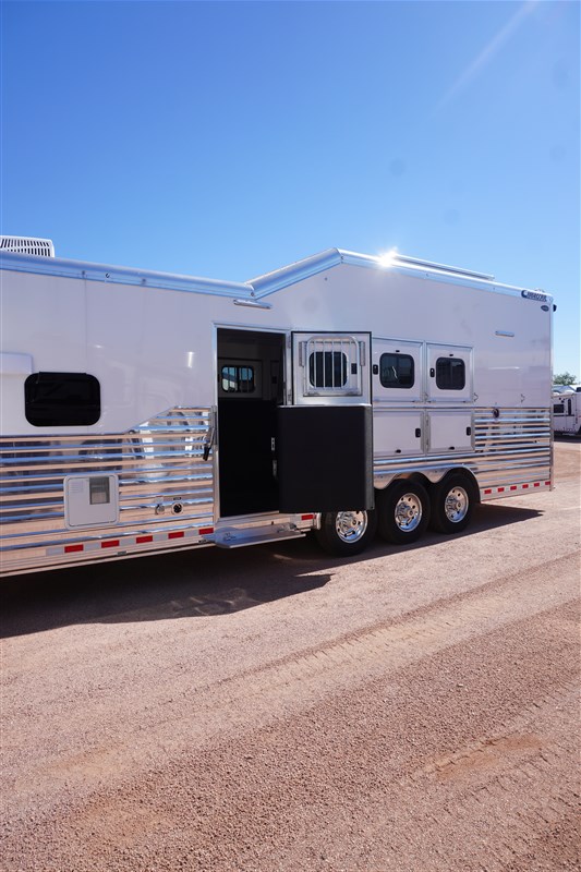 Trailer Photo 3