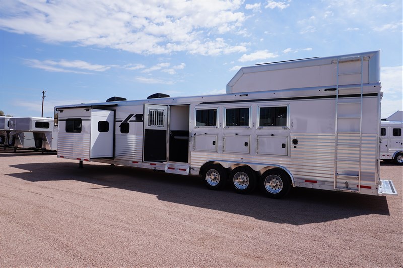Trailer Photo 3