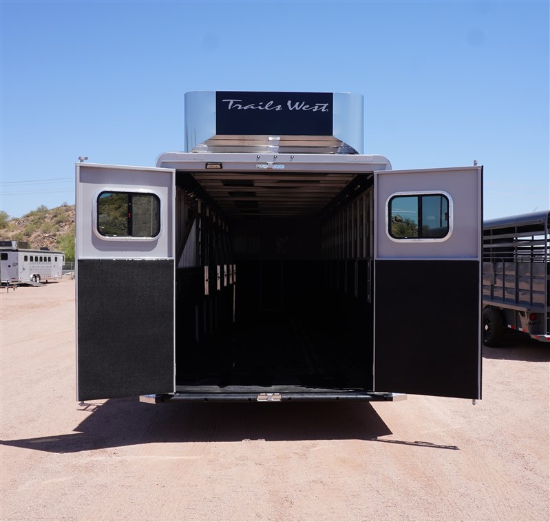 Trailer Photo 6