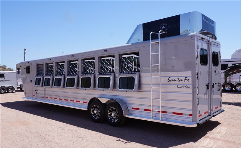 Trailer Photo 2