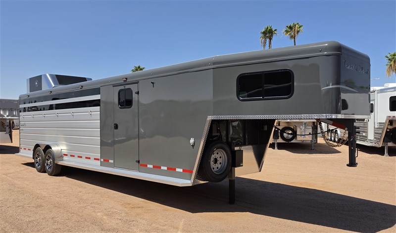 Trailer Photo 15