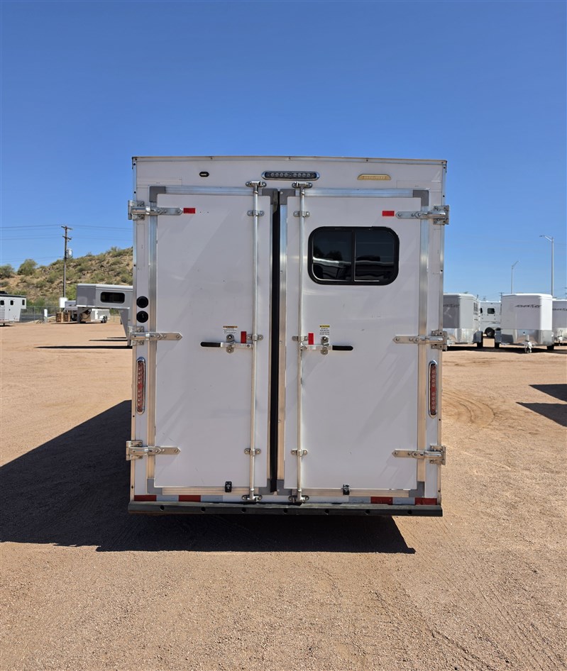 Trailer Photo 3