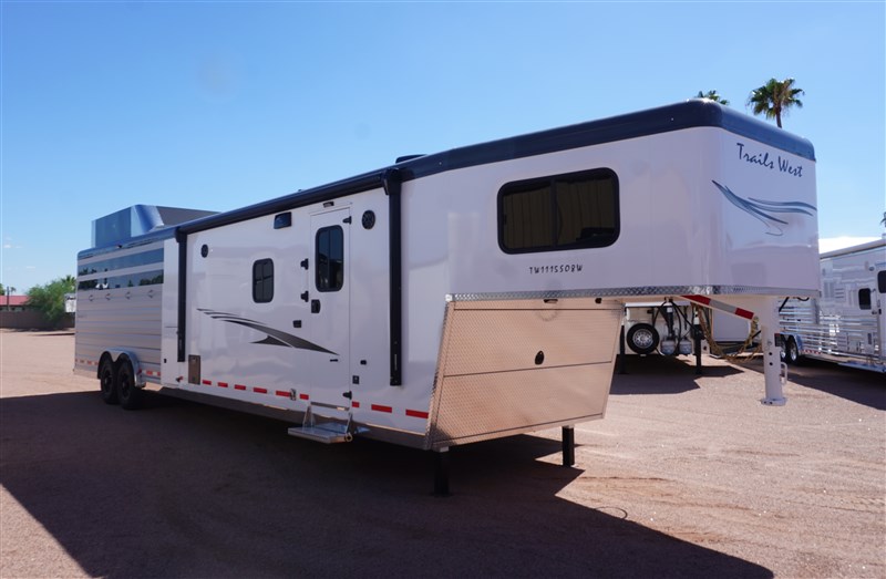 Trailer Photo 12