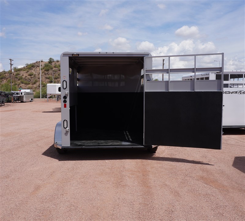 Trailer Photo 4