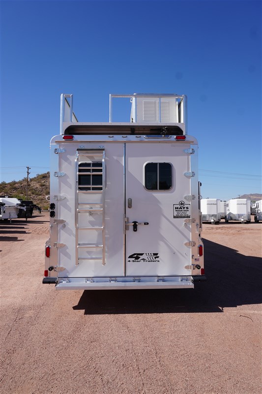 Trailer Photo 4