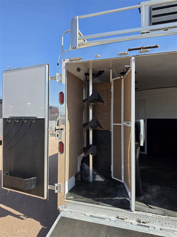 Trailer Photo 6