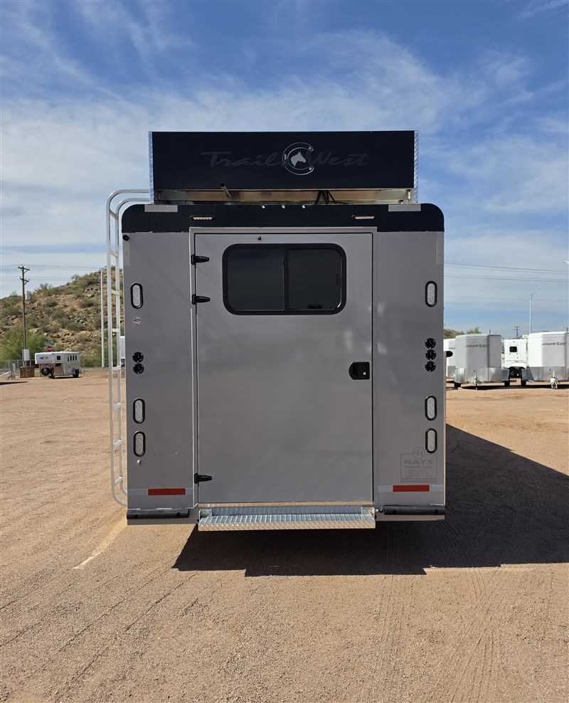 Trailer Photo 3