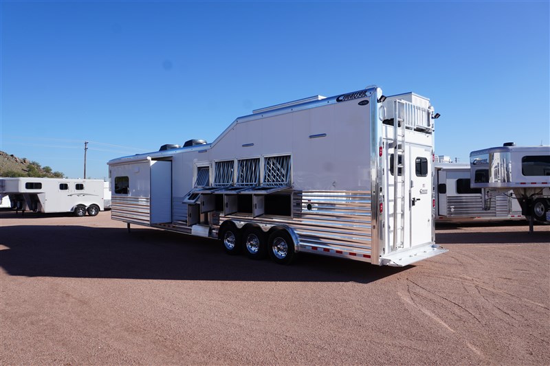 Trailer Photo 2