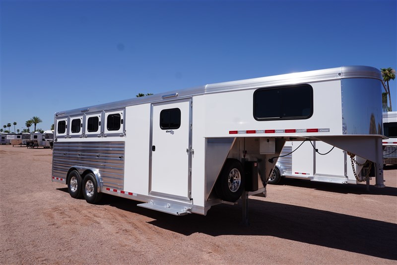 Trailer Photo 12