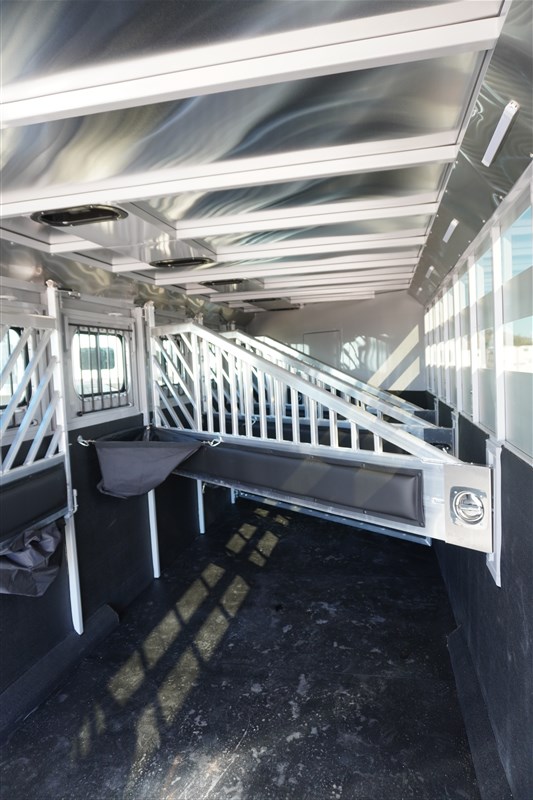 Trailer Photo 10
