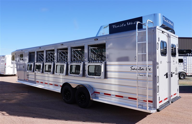 Trailer Photo 2