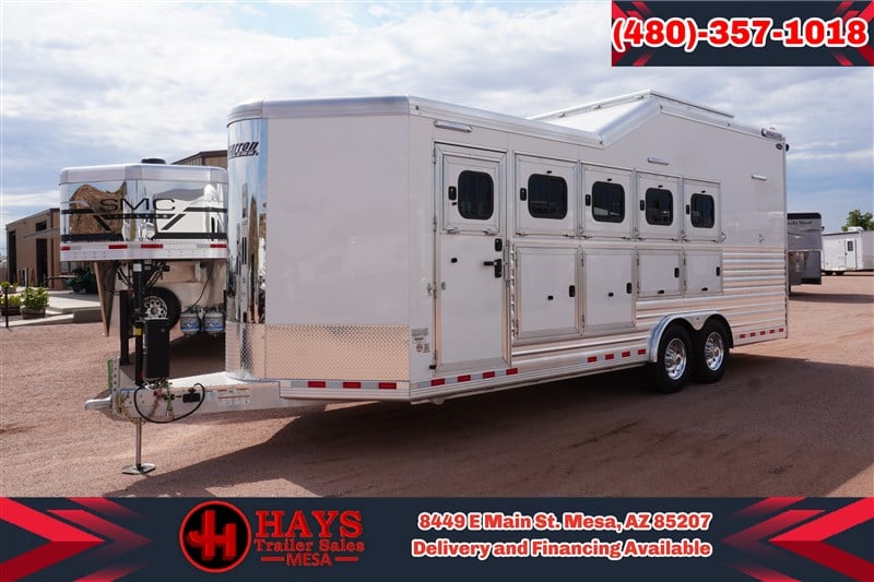 2027 Cimarron 5 Horse W/ Integrated Hay Pod, Rear Side Load