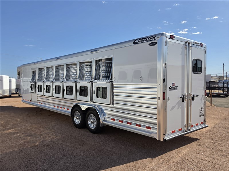 Trailer Photo 2