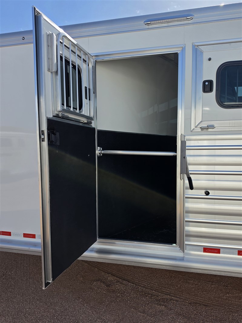 Trailer Photo 3