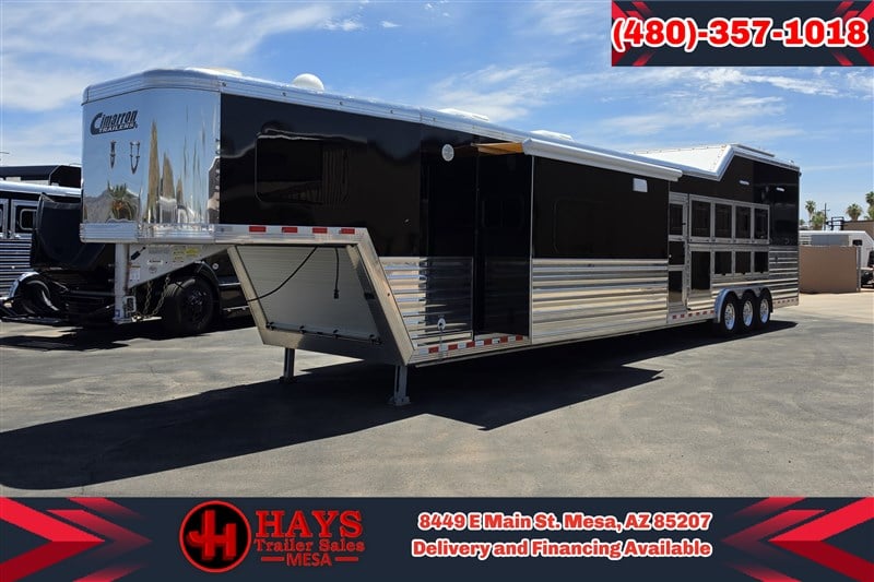 2022 Cimarron 17'6 SW 5 Horse Living Quarter