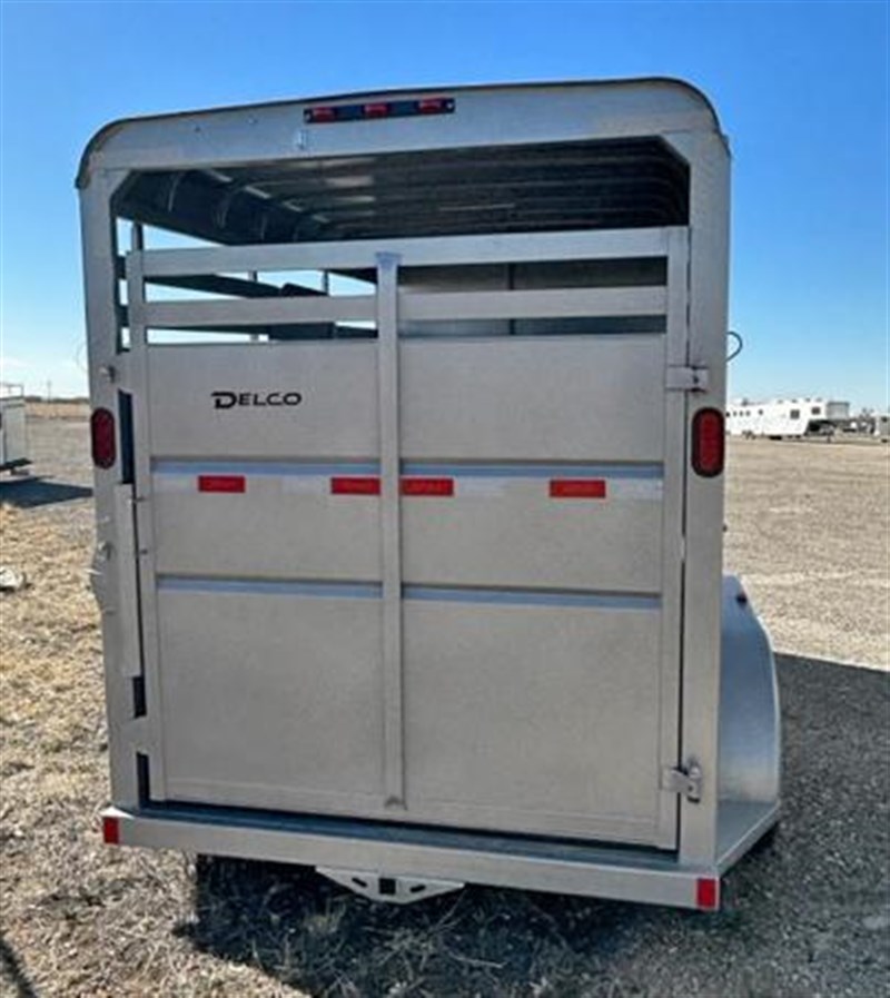 2023 Delco bumper pull horse trailers