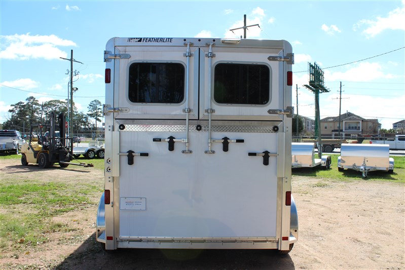 2024 Featherlite 9300 - 2 Horse Straight Load