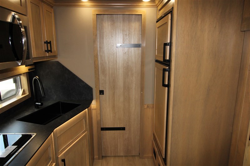 Trailer Photo 18