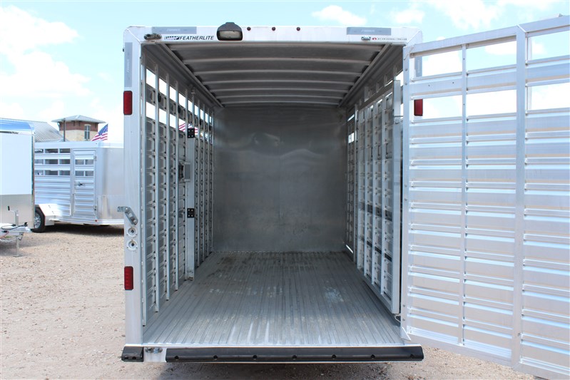 Trailer Photo 17