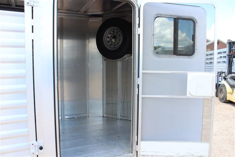 Trailer Photo 26